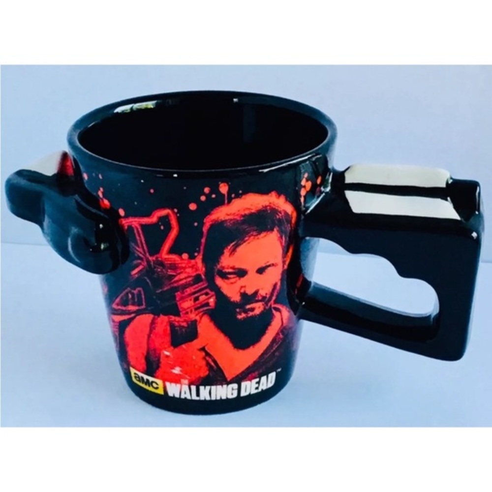 The WALKING DEAD Daryl Dixon CROSSBOW Coffee Mug cup cross bow Black & Red